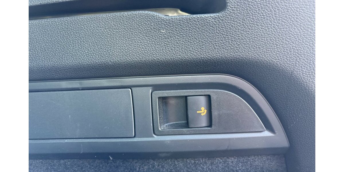 Skoda Kodiaq 1.5 TSI STYLE V+C/DSG/KAMERA/NAVI/DAB/AHK 131.783 km 23.800 &euro; Villingen-Schwenningen 78054