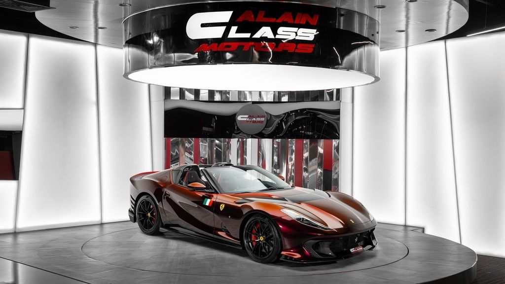 Ferrari 812 1.735 km 2.110.000 &euro; dubai 29427