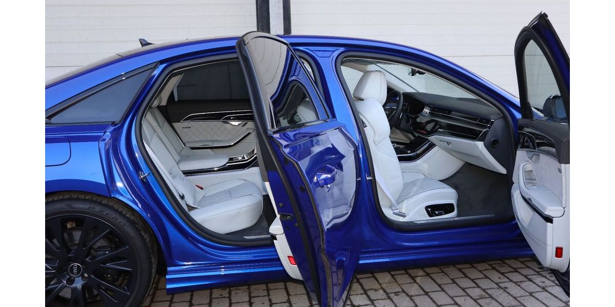 Audi A8 17.900 km 113.000 &euro; Passau 94034