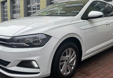VW Polo 56.541 km 10.990 &euro; Berlin 10178
