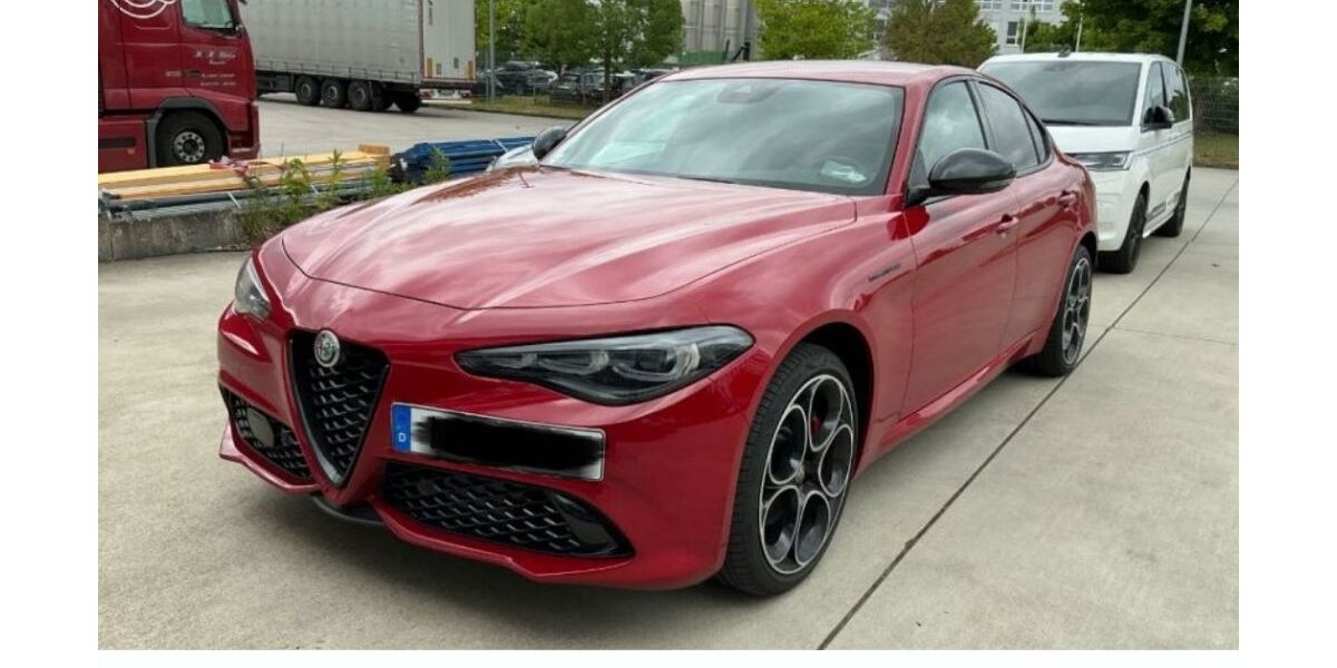 Alfa Romeo Giulia 8.957 km 39.875 &euro; Pohlheim 35415