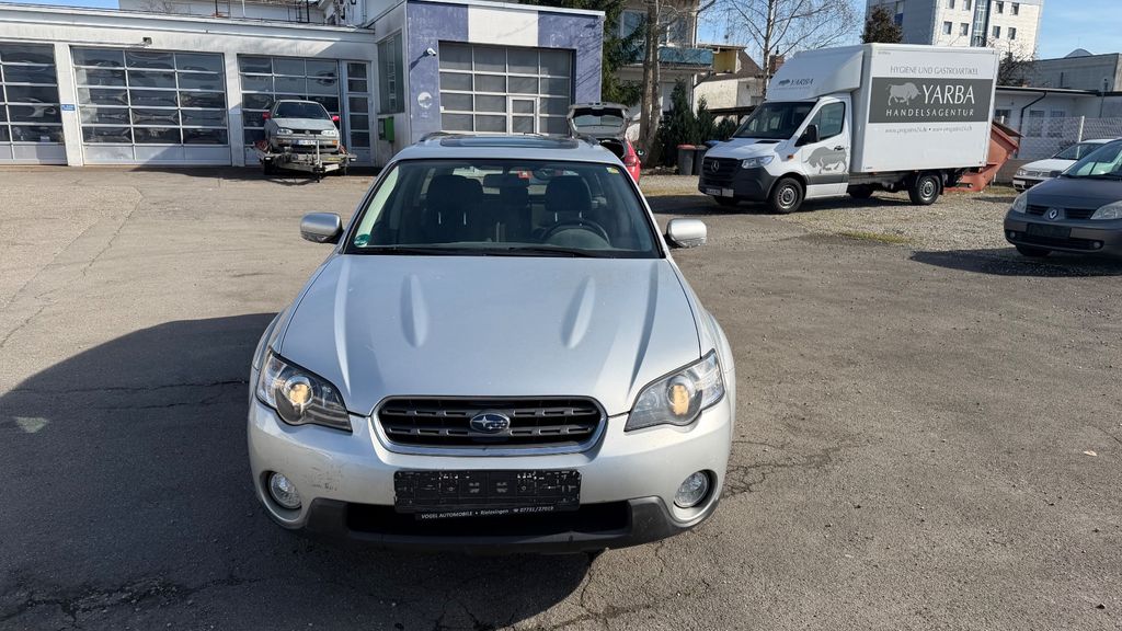 Subaru Outback 159.000 km 3.999 &euro; Singen 78224