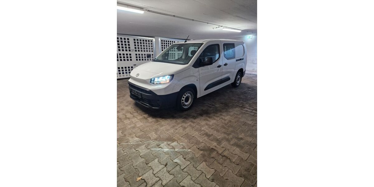 Toyota Proace City 47.000 km 23.500 &euro; Böblingen 71032