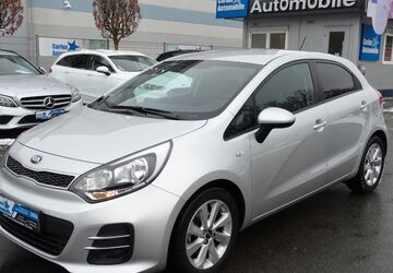 Kia Rio 49.408 km 10.380 &euro; Fürth bei Nürnberg 90763