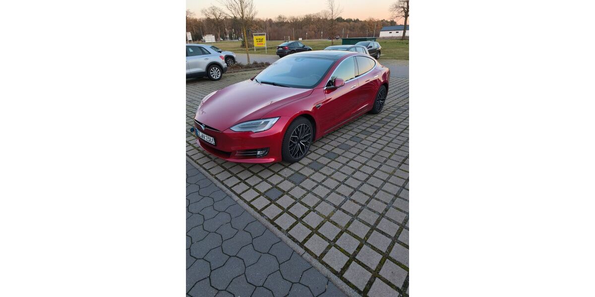 Tesla Model S 160.000 km 22.999 &euro; Winsen (Aller) 29308
