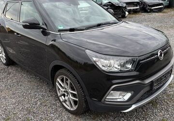 SsangYong XLV 29.000 km 9.900 &euro; Linden 35440