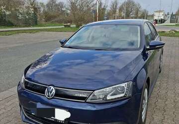 VW Jetta 191.000 km 8.300 &euro; Frankfurt am Main 65934