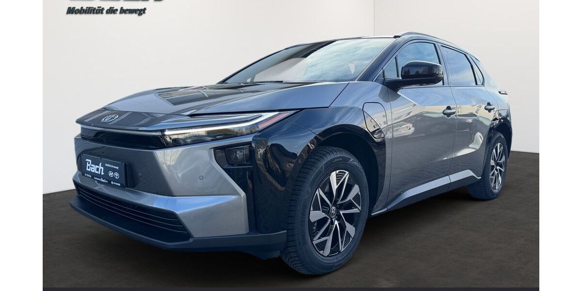 Toyota bZ4X 5.000 km 56.230 &euro; Friedrichshafen 88046