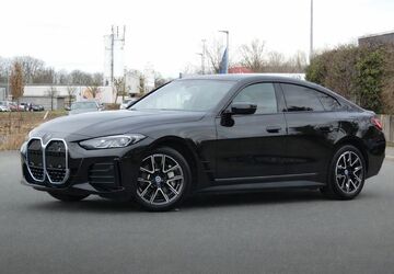 BMW i4 11.350 km 30.900 &euro; Hassloch 67454