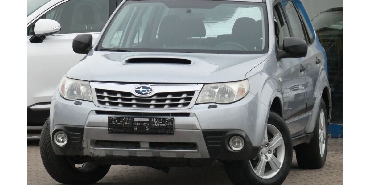 Subaru Forester 235.500 km 1.990 &euro; Marienmünster 37696