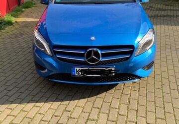 Mercedes-Benz A-Klasse 129.000 km 12.900 &euro; Rees 46459
