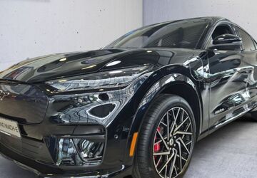 Ford Mustang Mach-E 21.000 km 47.990 &euro; Freiburg 79111