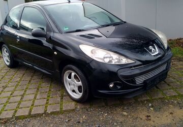 Peugeot 206 146.000 km 2.900 &euro; Barntrup 32683