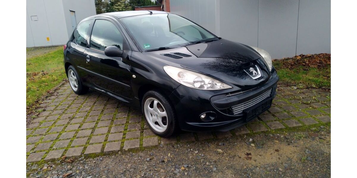 Peugeot 206 146.000 km 2.900 &euro; Barntrup 32683