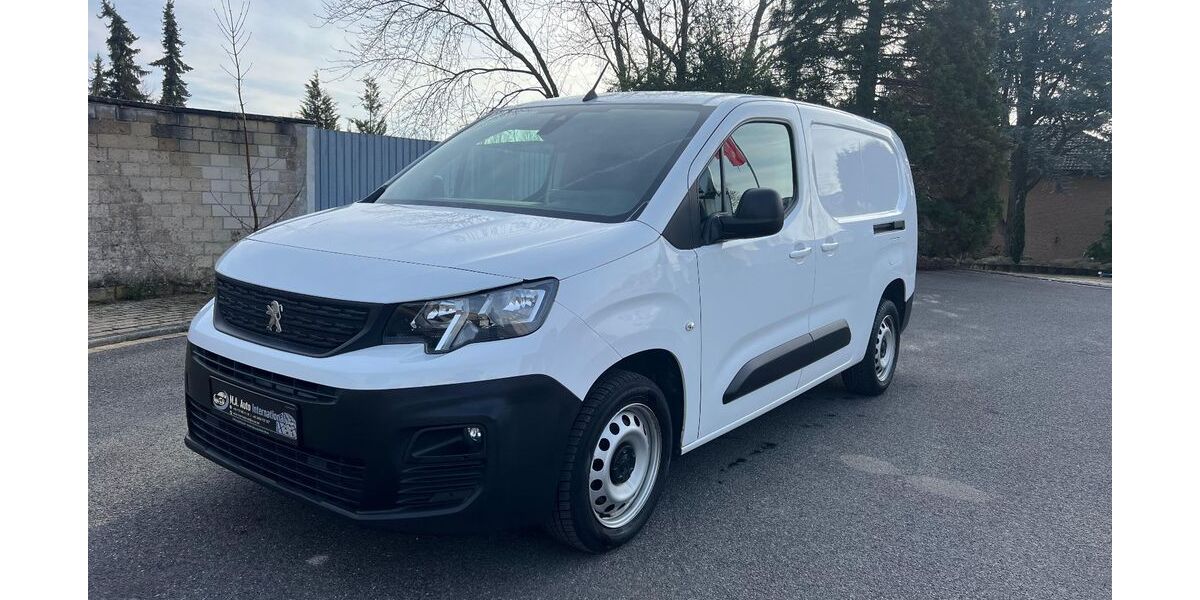 Peugeot Partner 158.000 km 9.990 &euro; Eschweiler 52249