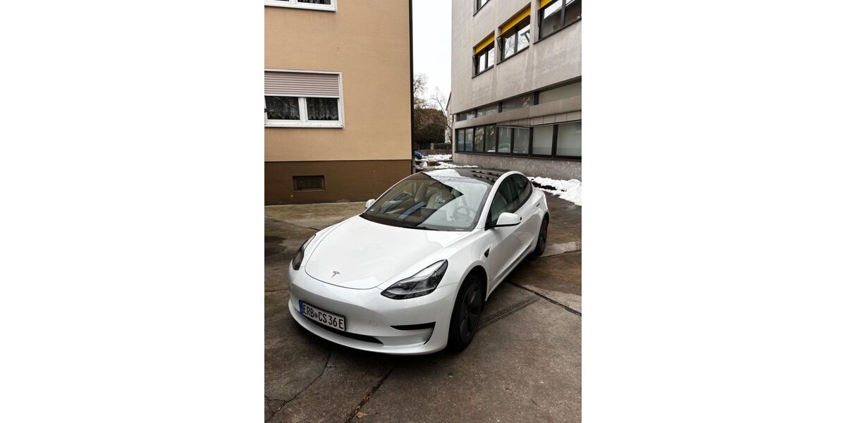 Tesla Model 3 84.705 km 22.000 &euro; Neustadt 91413