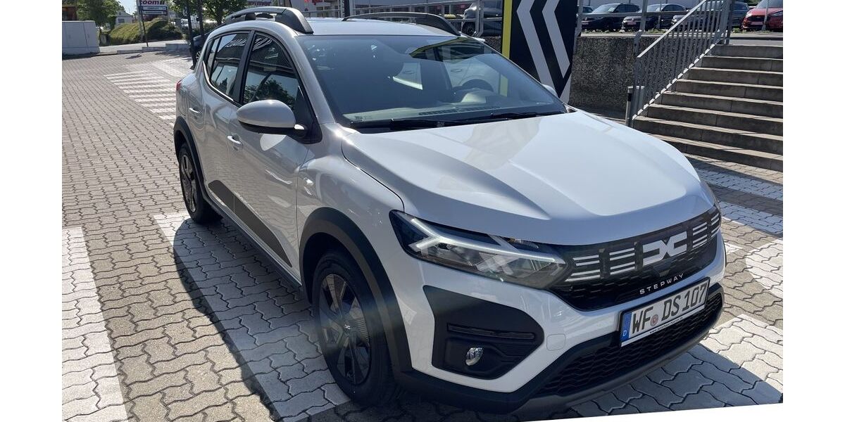 Dacia Sandero 5.559 km 17.890 &euro; Wolfenbüttel 38304