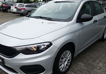 Fiat Tipo 32.921 km 10.900 &euro; Dessau-Roßlau 06847