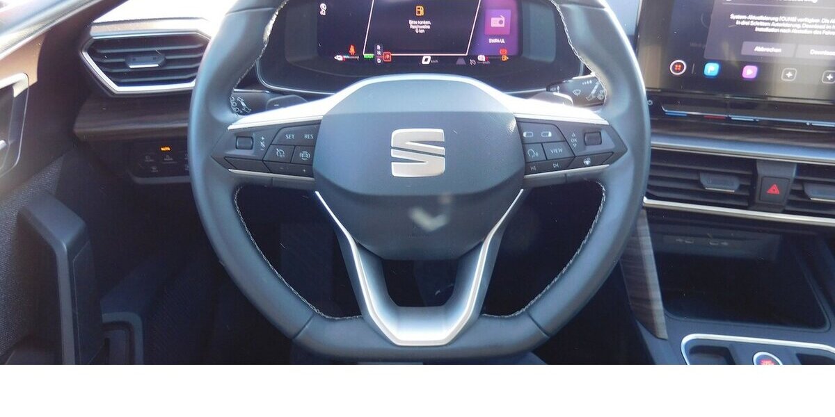 Seat Leon 1.4 Styl TSI Xxcellence DSG Hybrid/Benzin 27.500 km 19.990 &euro; Vordorf 38533