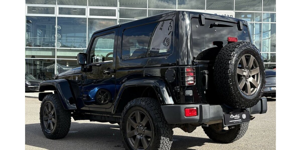 Jeep Wrangler Unlimited Golden Eagle 4x4/ALPINE/AHK 79.124 km 32.900 &euro; Villingen-Schwenningen 78054