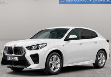 BMW iX2 3.858 km 54.201 &euro; München 80939