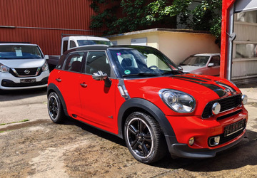 Mini Cooper_S_COUNTRYMAN_JWC_Kit_All4_Navi_Schiebed. 116.200 km 8.300 &euro; Berlin 10247
