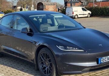 Tesla Model 3 7.500 km 37.850 &euro; Sassenberg 48336