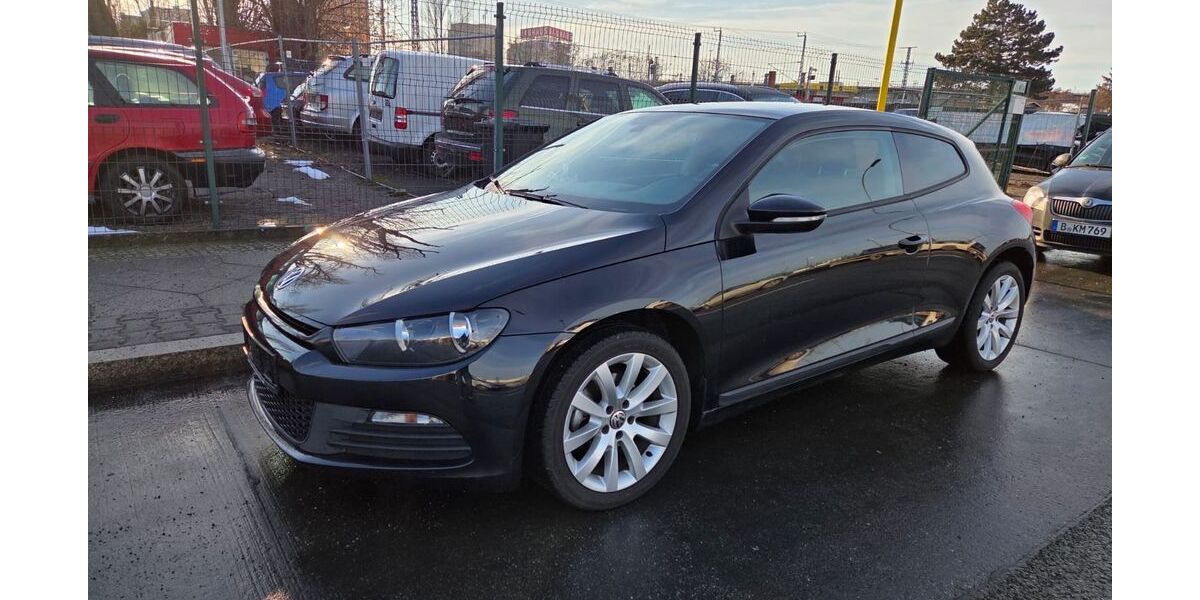 VW Scirocco 222.182 km 3.999 &euro; Berlin 13597