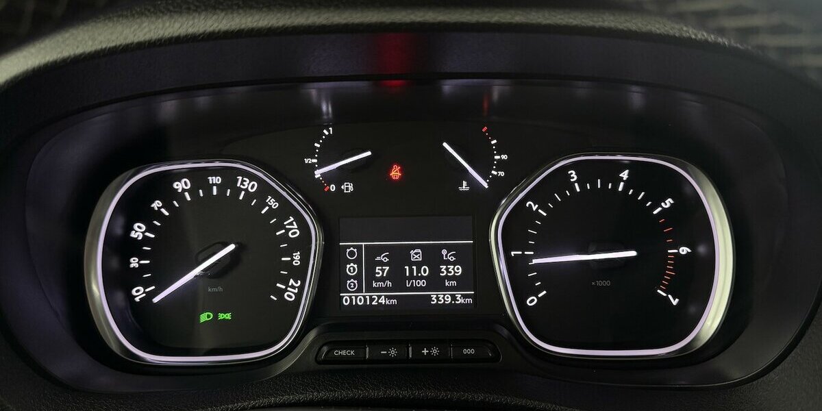 Opel Vivaro Cargo 1.5 D Edition M 1.Hand Sitzhzg 9.900 km 22.650 &euro; Lich 35423