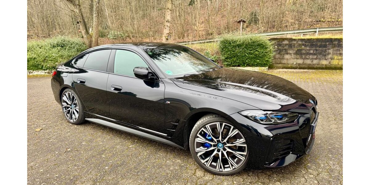 BMW i4 39.902 km 46.900 &euro; Landstuhl 66849