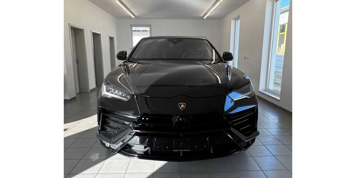 Lamborghini Urus 110.000 km 211.000 &euro; Reichertshofen 85084
