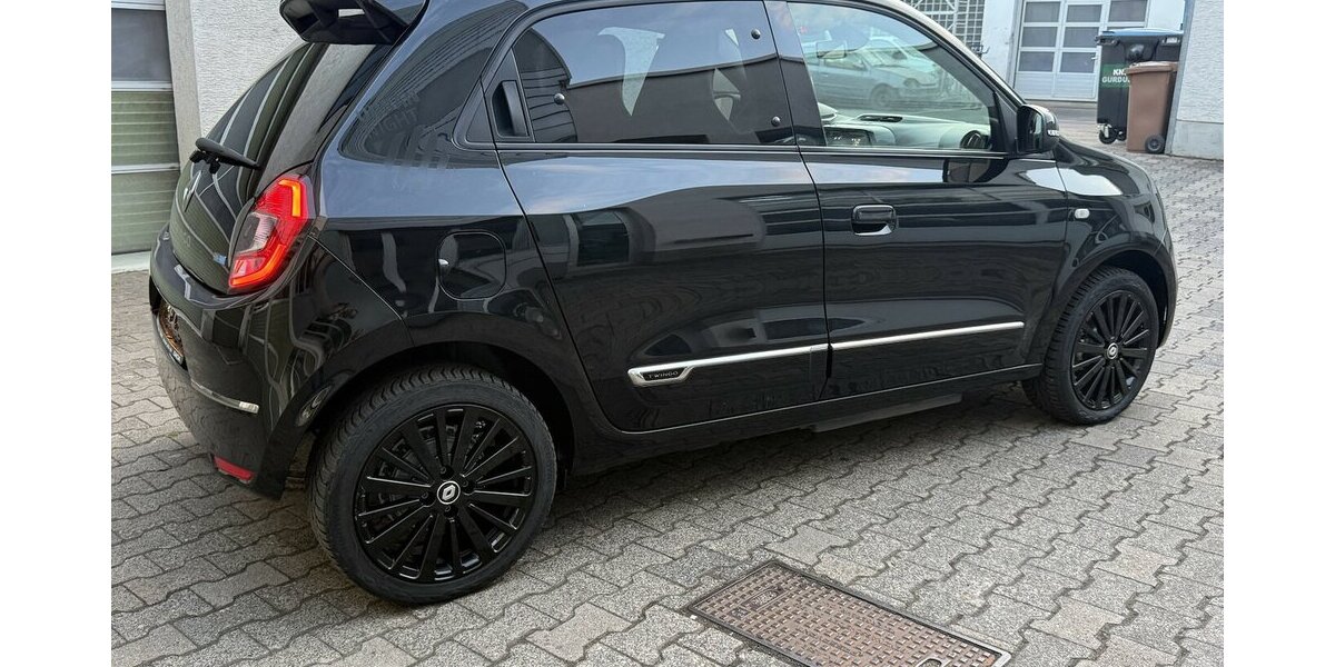 Renault Twingo Urban Night+ Insp.TÜV+ NEU+10350.- NETTO 24.156 km 12.335 &euro; Schwalbach/Taunus 65824