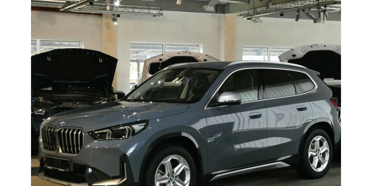 BMW X1 23d xDrive x-Line AHK,360°,HUD NP: 66.560 22.100 km 42.590 &euro; Landshut 84030