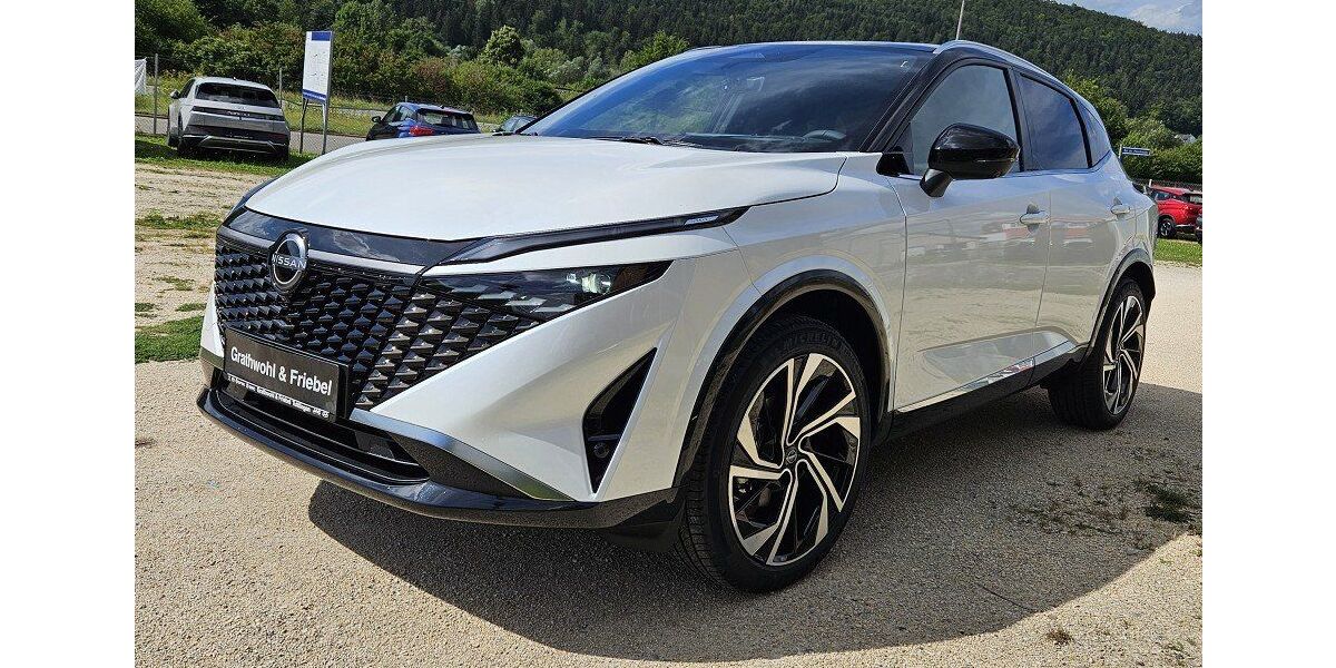 Nissan Qashqai 8.152 km 35.490 &euro; Tuttlingen 78532