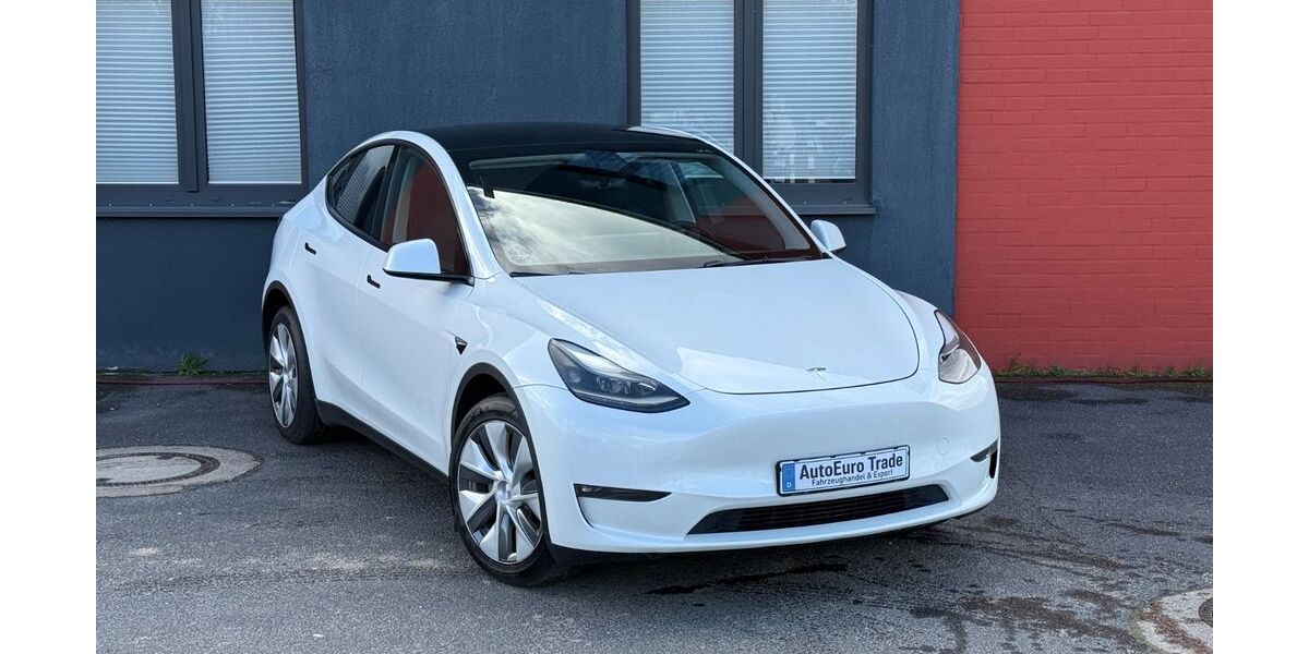 Tesla Model Y 76.617 km 33.600 &euro; Neuss 41472