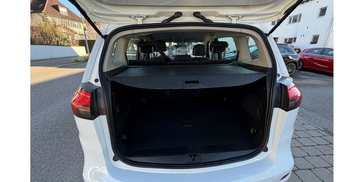 Opel Zafira Tourer Business Edition Navi 1. Hand 114.000 km 9.990 &euro; Neckarsulm 74172