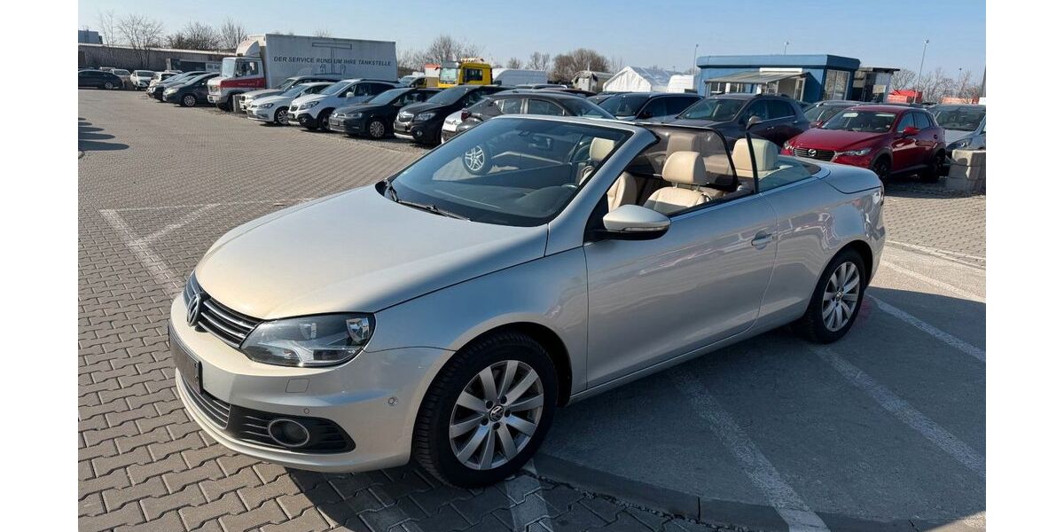 VW Eos 296.321 km 4.950 &euro; MITTENWALDE 15749