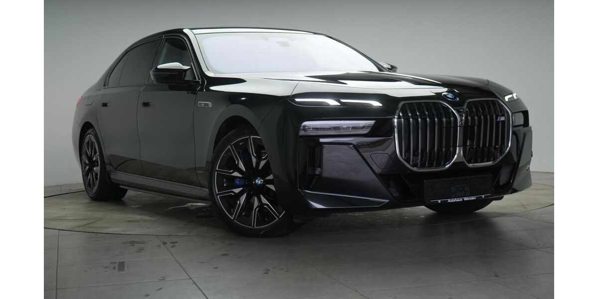 BMW i7 40.000 km 103.990 &euro; Braunschweig 38110