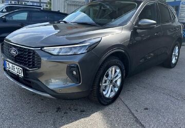 Ford Kuga 1.500 km 37.989 &euro; Freising 85356