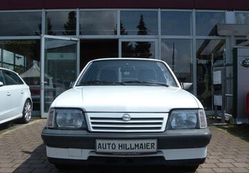 Opel Ascona 67.162 km 4.999 &euro; Fürstenfeldbruck 82256