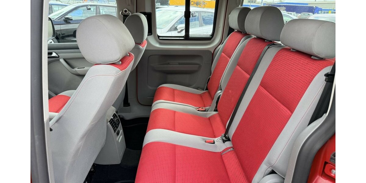 VW Caddy Maxi 1.6 Maxi Life/7Sitze/1Hand/Scheckh. 167.100 km 5.999 &euro; Frankfurt 60386