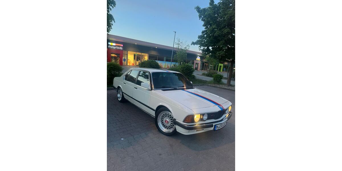 BMW 735 158.000 km 22.950 &euro; München 80939
