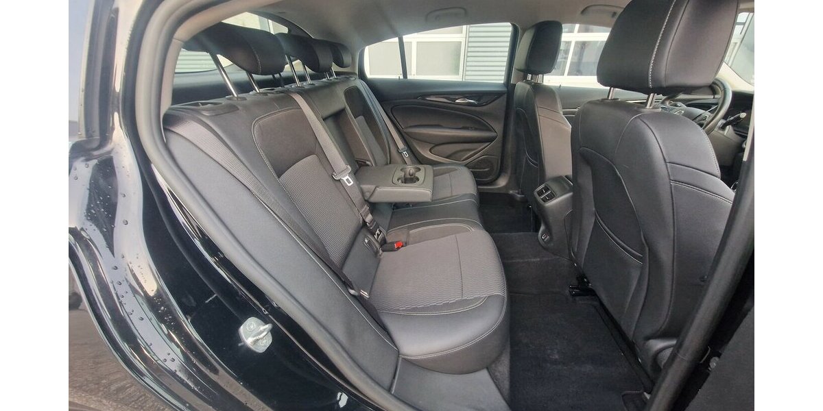 Opel Insignia 1.5 D Elegance Klimaautomatik NAVI 107.000 km 15.699 &euro; Landau 76829