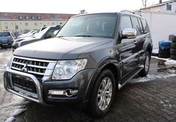 Mitsubishi Pajero 176.000 km 23.999 &euro; Mainz-Kostheim 55246