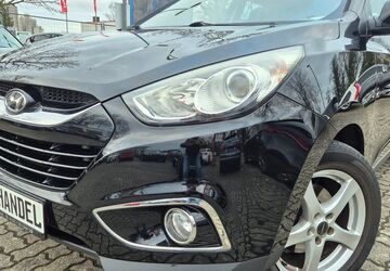 Hyundai ix35 179.000 km 7.999 &euro; Forst 76694