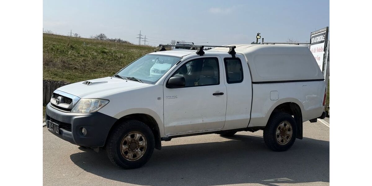 Toyota Hilux 283.000 km 7.850 &euro; Dotternhausen 72359