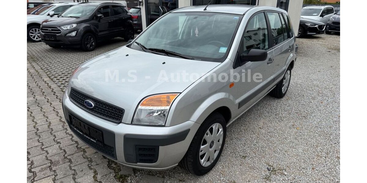 Ford Fusion 30.716 km 5.980 &euro; Cham 93413