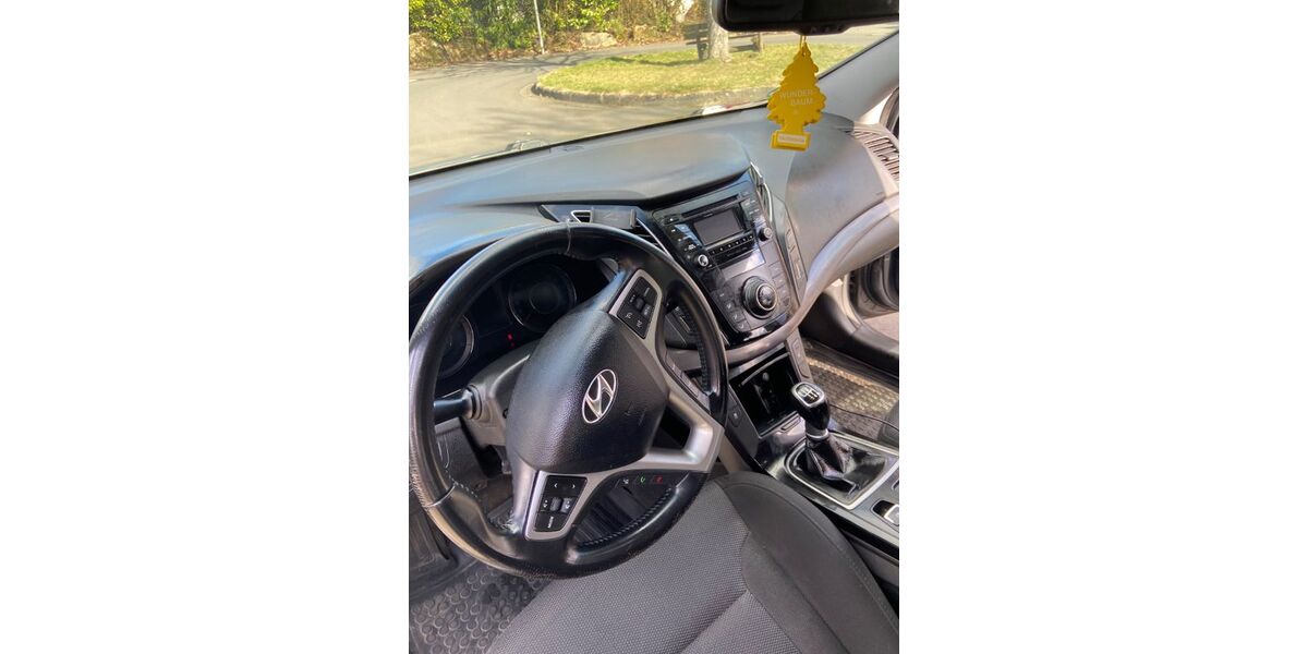 Hyundai i40 107.000 km 9.000 &euro; Gießen 35396