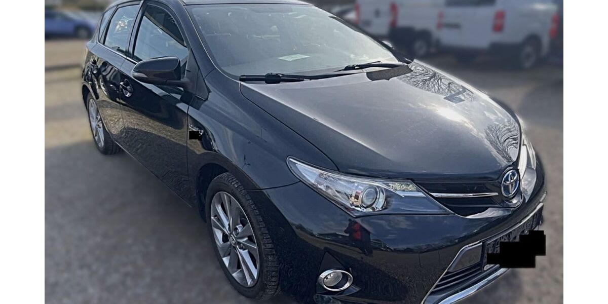 Toyota Auris 157.320 km 13.490 &euro; Geretsried 82538