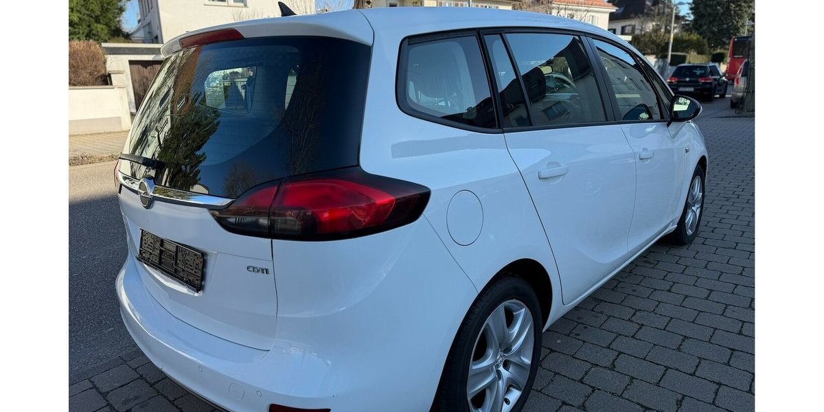 Opel Zafira Tourer Business Edition Navi 1. Hand 114.000 km 9.990 &euro; Neckarsulm 74172